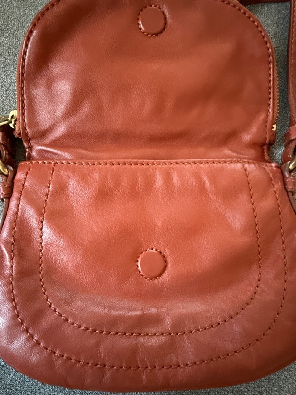 Marc Jacobs Rust Red Leather Crossbody with Yellow Bird Accent - Picture 6 of 8